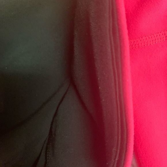 Lululemon Reversible Crop - Picture 9 of 13